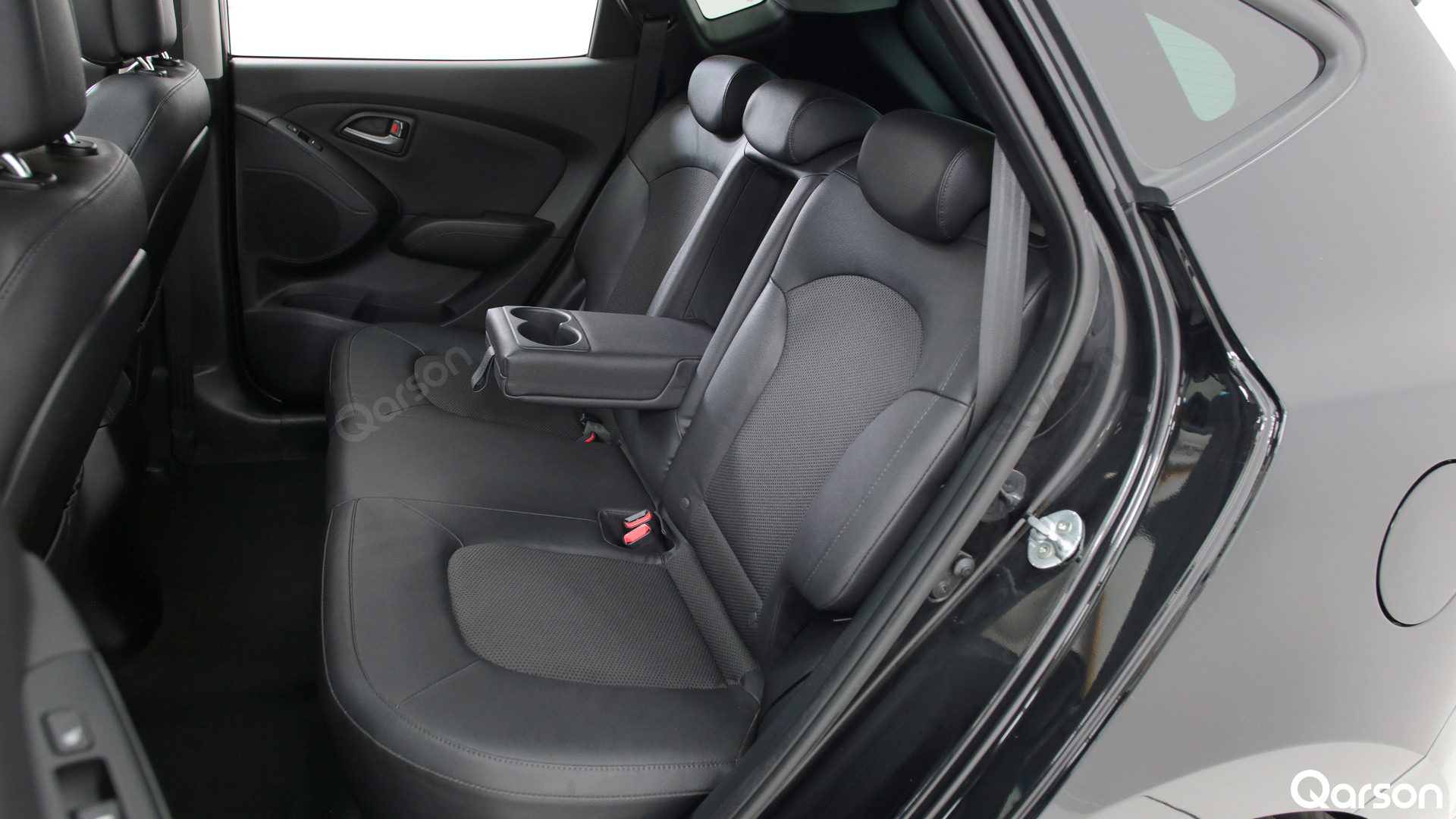 Hyundai ix35 Widok lewych tylnych drzwi